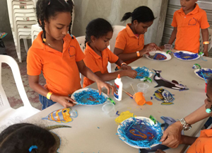 Children learn about the sea